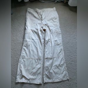 (NWOT) American Eagle lightweight cargo pants